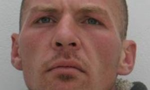  Inbreker blitsig aangekeer